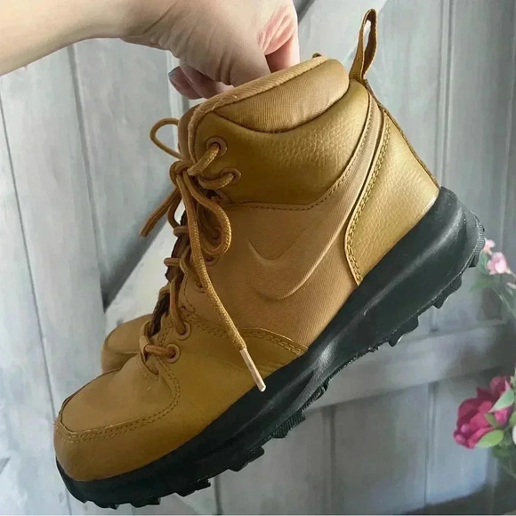 Nike Manoa LTR Big Kids' Boots Tackle Cold Wet Weather Size 4.5 Youth - Picture 10 of 17